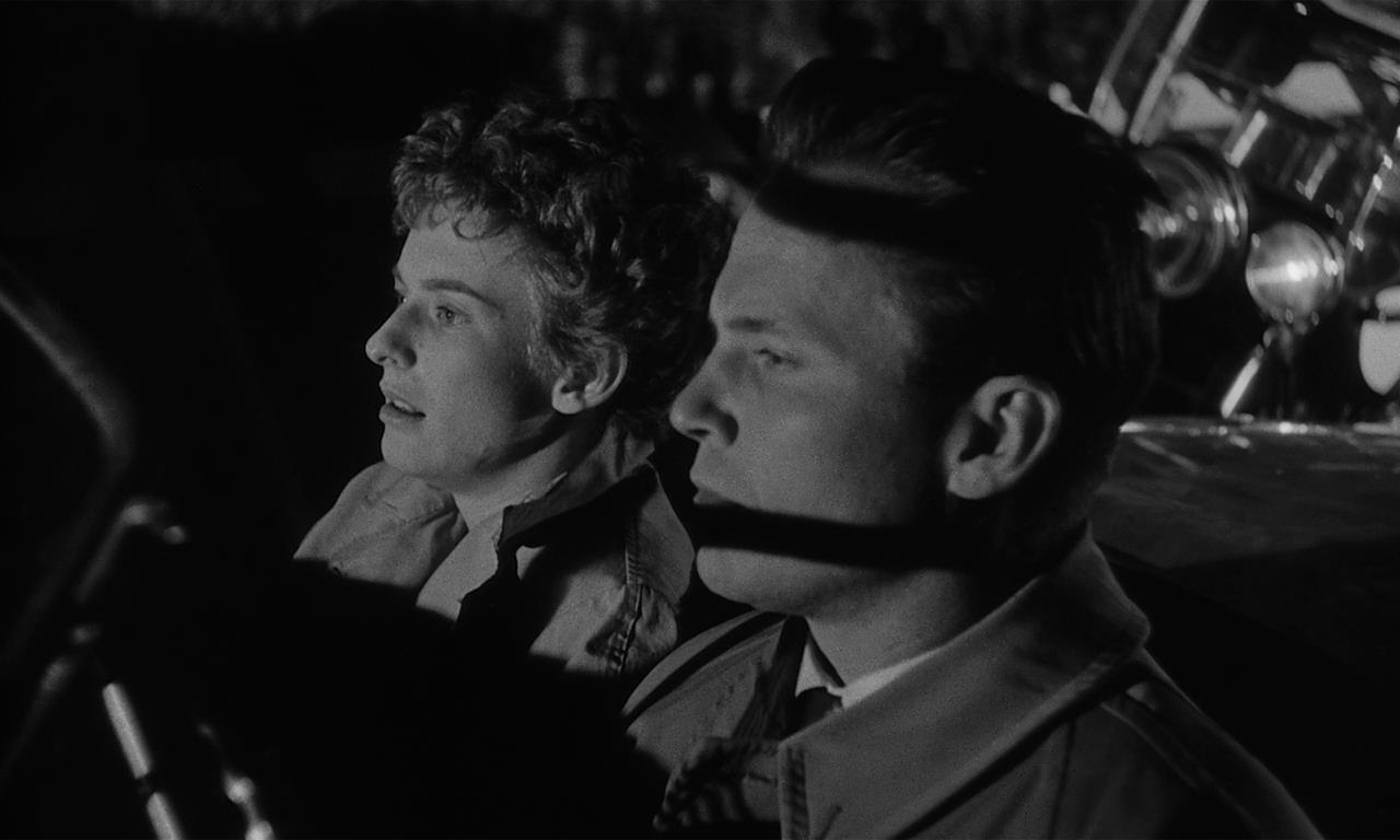 Christina Bailey, Ralph Meeker - Kiss Me Deadly (1955)