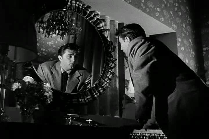 Robert Mitchum - Where Danger Lives (1950)